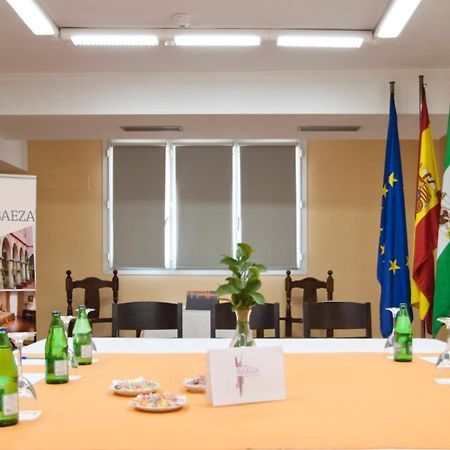 Trh Ciudad De Baeza Hotel Бизнес снимка